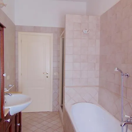 Apartamento N019 - Numana, Prestigioso Quadrilocale Vista Mare